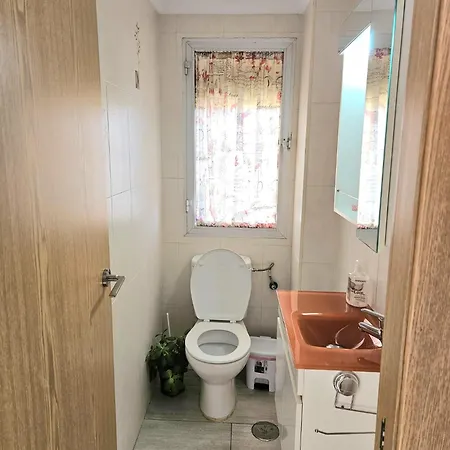 Campingplads Habitacion Privada A 15 Min De La Playa/piso Huelva