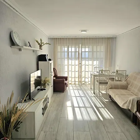 Habitacion Privada A 15 Min De La Playa/piso Campeggio